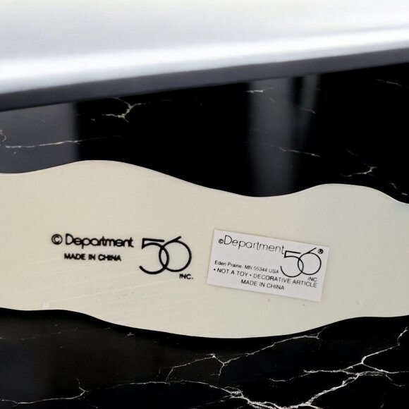 Department 56 Village Accessories #52722 Holly Split Rail Fence Set of 4 - Picture 8 of 12